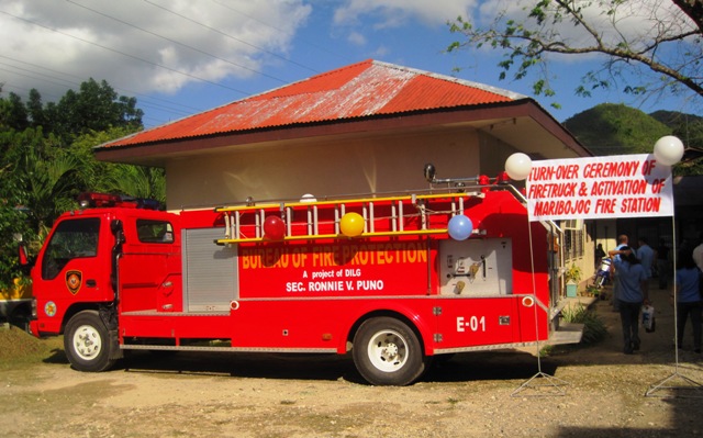 LGU Maribojoc’s New Firetruck donated by the Bureau of Fire Protection. (Photo by Ninia C. Alcoseba) 